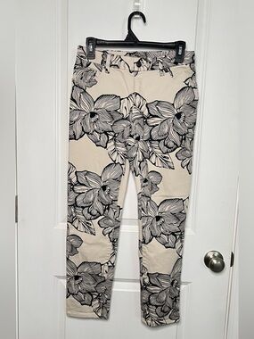 Chico’s Womens So Slimming Ankle Pants Size 00 Cottagecore Romantic Floral Chic